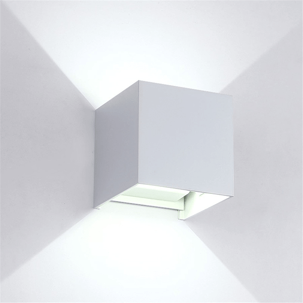 LED STENSKA SVETILKA KVADRATNA 2X5W 4000K IP54 BELA